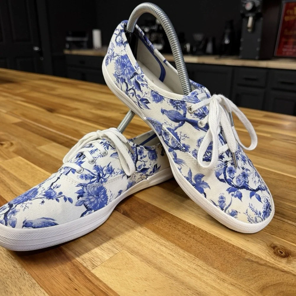 Keds Champion sneakers  Women's Size 9 With Blue and White Tree Toile pattern